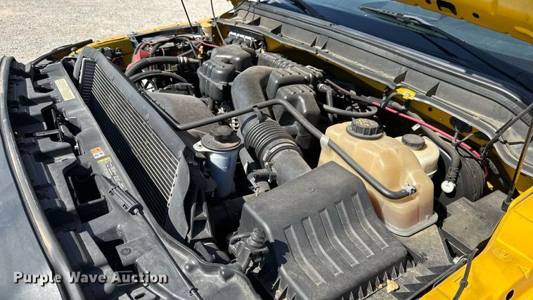 image for item EU2080 2016 Ford F350 Super Duty  utility bed pickup truck