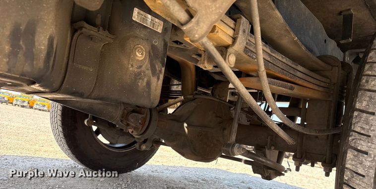 image for item EU2081 2017 Ford F350 Super Duty  utility bed pickup truck