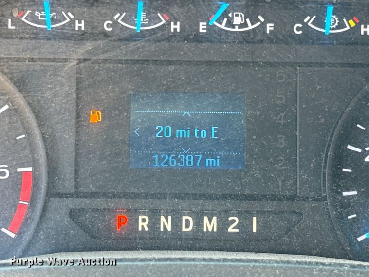 image for item EU2081 2017 Ford F350 Super Duty  utility bed pickup truck