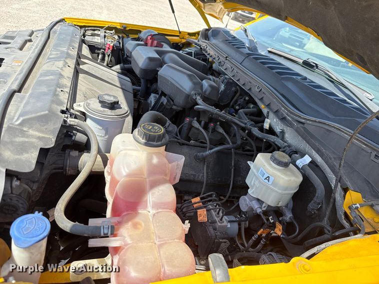 image for item EU2081 2017 Ford F350 Super Duty  utility bed pickup truck