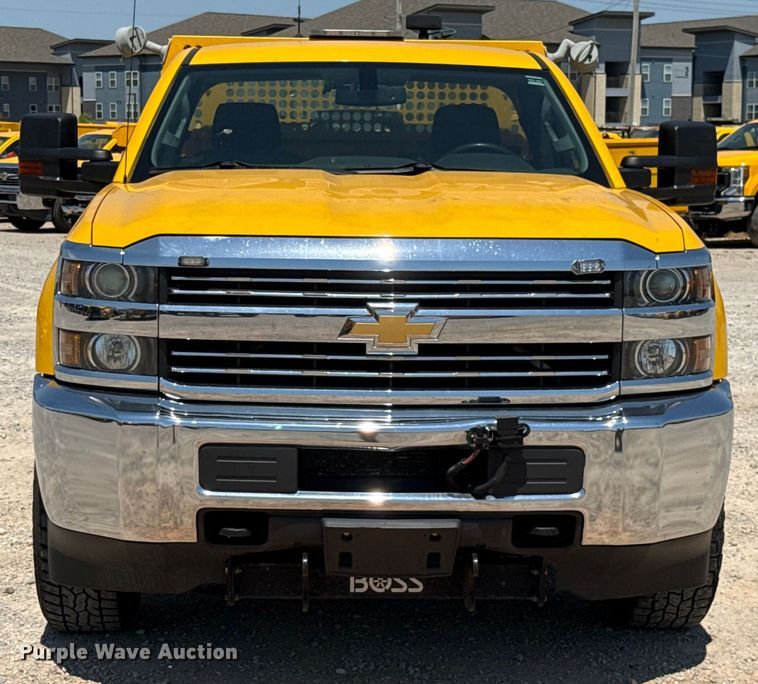 image for item EU2083 2018 Chevrolet Silverado 3500HD utility bed pickup truck