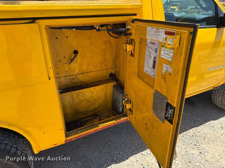 image for item EU2083 2018 Chevrolet Silverado 3500HD utility bed pickup truck