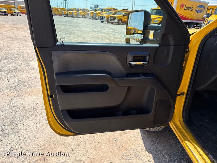 image for item EU2083 2018 Chevrolet Silverado 3500HD utility bed pickup truck