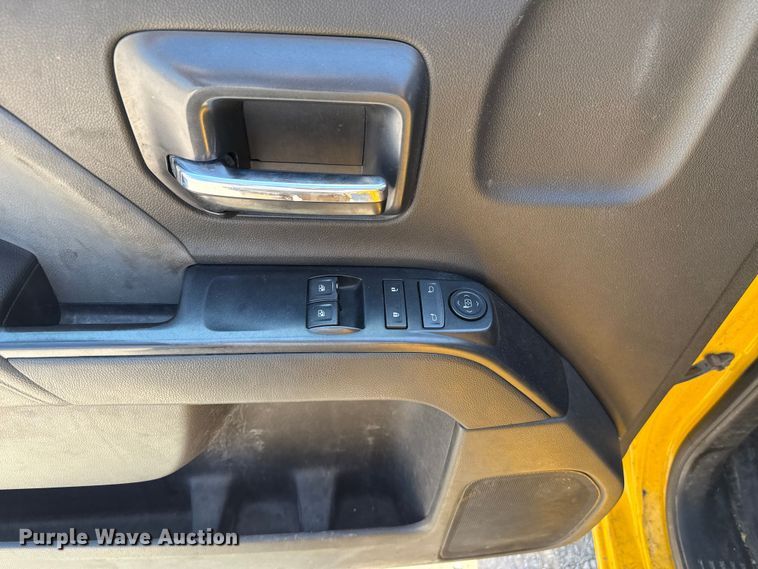 image for item EU2083 2018 Chevrolet Silverado 3500HD utility bed pickup truck