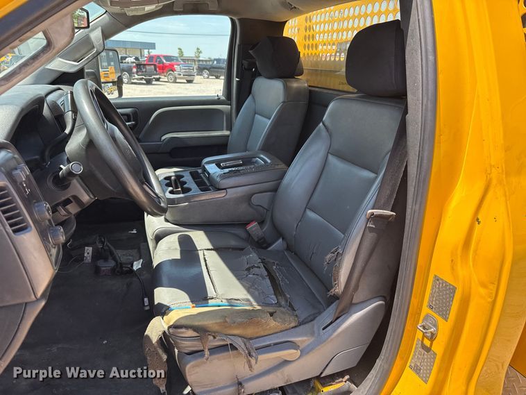 image for item EU2083 2018 Chevrolet Silverado 3500HD utility bed pickup truck