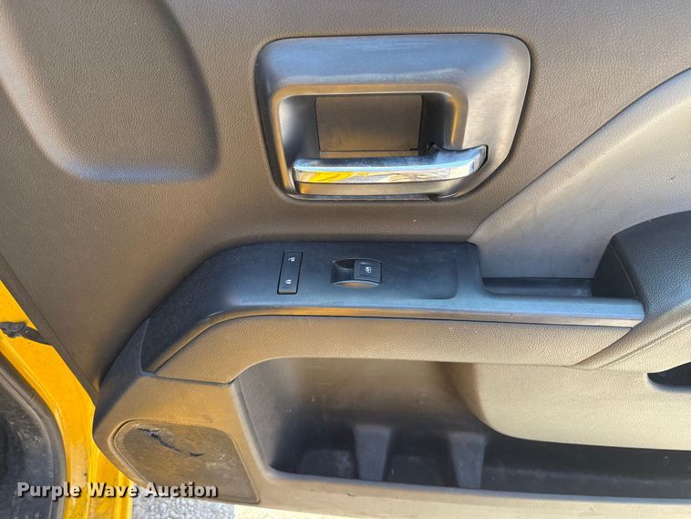 image for item EU2083 2018 Chevrolet Silverado 3500HD utility bed pickup truck