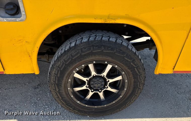 image for item EU2083 2018 Chevrolet Silverado 3500HD utility bed pickup truck