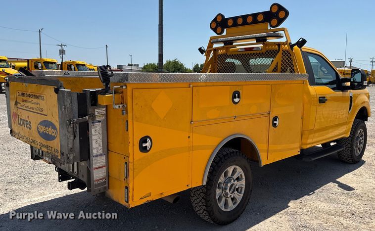 image for item EU2084 2020 Ford F350 Super Duty  utility bed pickup truck