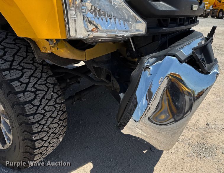 image for item EU2084 2020 Ford F350 Super Duty  utility bed pickup truck