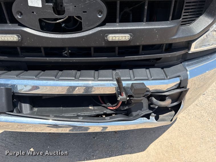 image for item EU2084 2020 Ford F350 Super Duty  utility bed pickup truck