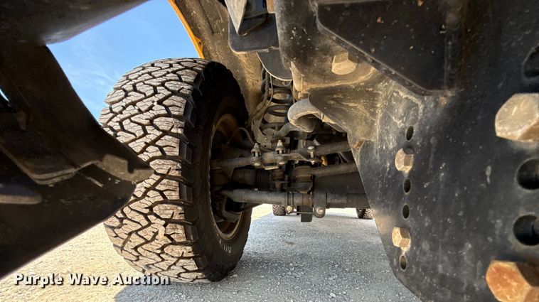 image for item EU2084 2020 Ford F350 Super Duty  utility bed pickup truck