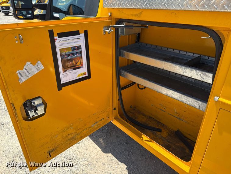 image for item EU2084 2020 Ford F350 Super Duty  utility bed pickup truck