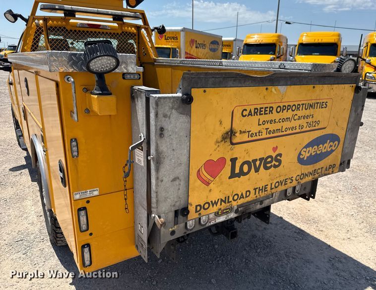 image for item EU2084 2020 Ford F350 Super Duty  utility bed pickup truck