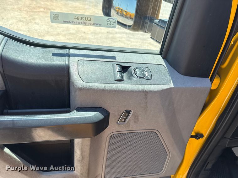 image for item EU2084 2020 Ford F350 Super Duty  utility bed pickup truck