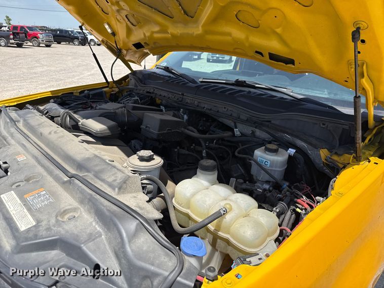 image for item EU2084 2020 Ford F350 Super Duty  utility bed pickup truck