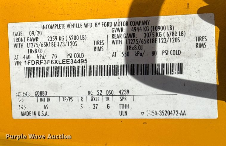 image for item EU2084 2020 Ford F350 Super Duty  utility bed pickup truck