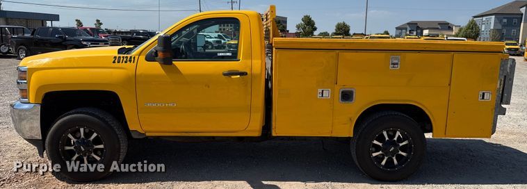 image for item EU2086 2018 Chevrolet Silverado 3500HD utility bed pickup truck
