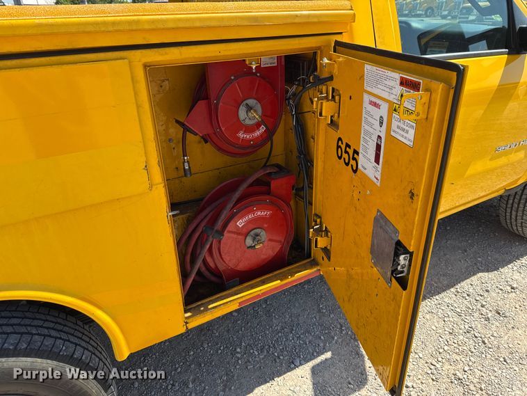 image for item EU2086 2018 Chevrolet Silverado 3500HD utility bed pickup truck