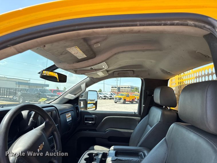 image for item EU2086 2018 Chevrolet Silverado 3500HD utility bed pickup truck