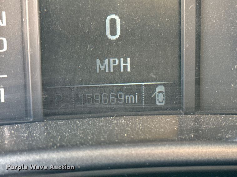 image for item EU2086 2018 Chevrolet Silverado 3500HD utility bed pickup truck