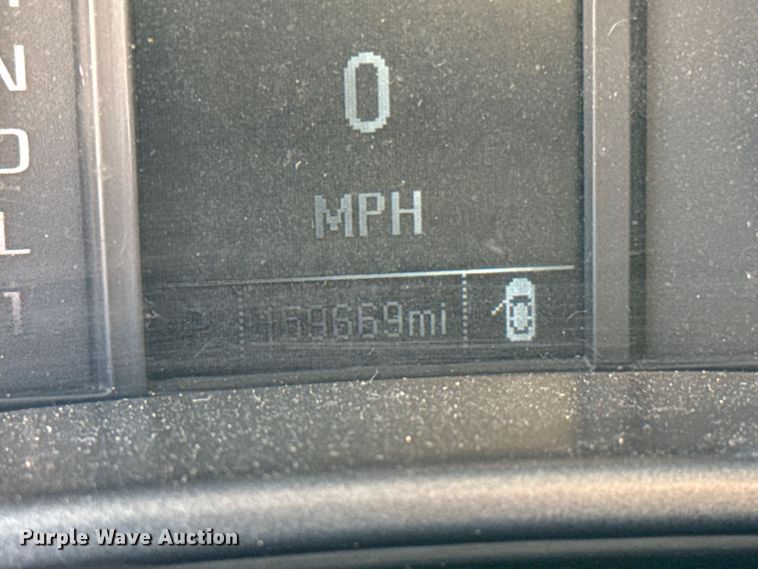 image for item EU2086 2018 Chevrolet Silverado 3500HD utility bed pickup truck