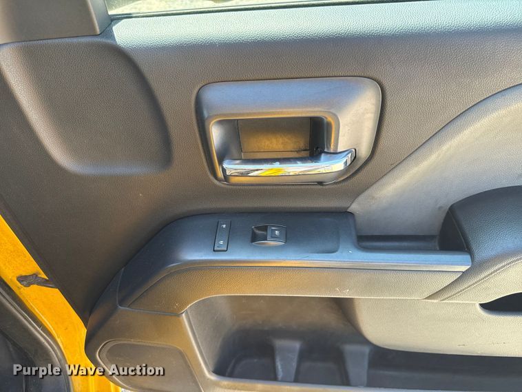 image for item EU2086 2018 Chevrolet Silverado 3500HD utility bed pickup truck