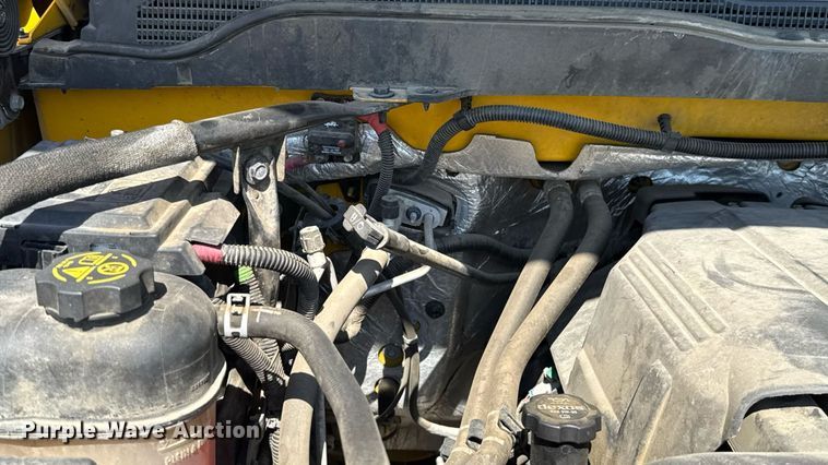 image for item EU2086 2018 Chevrolet Silverado 3500HD utility bed pickup truck