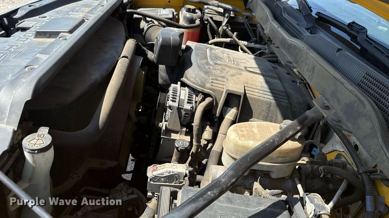 image for item EU2086 2018 Chevrolet Silverado 3500HD utility bed pickup truck