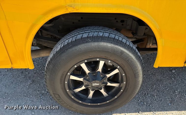 image for item EU2086 2018 Chevrolet Silverado 3500HD utility bed pickup truck