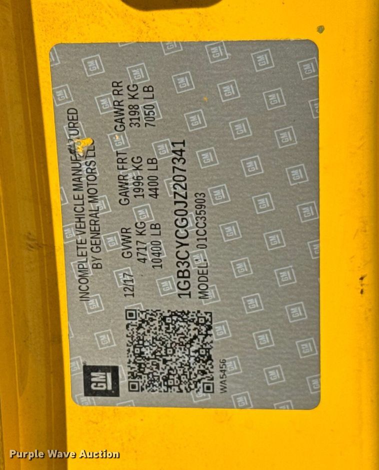 image for item EU2086 2018 Chevrolet Silverado 3500HD utility bed pickup truck