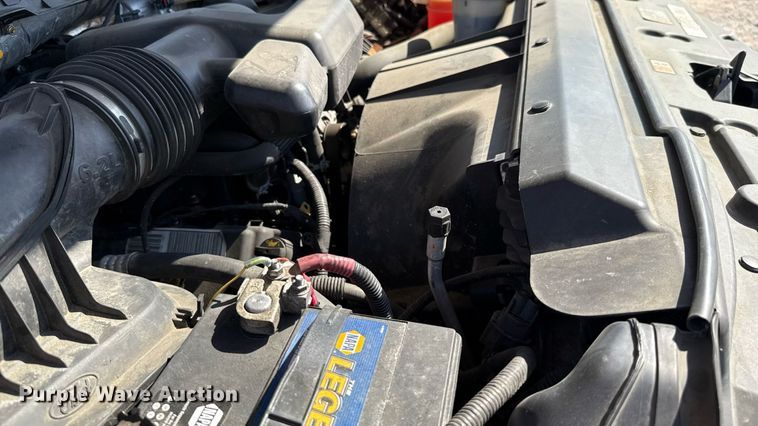 image for item EU2087 2017 Ford F350 Super Duty utility bed pickup truck