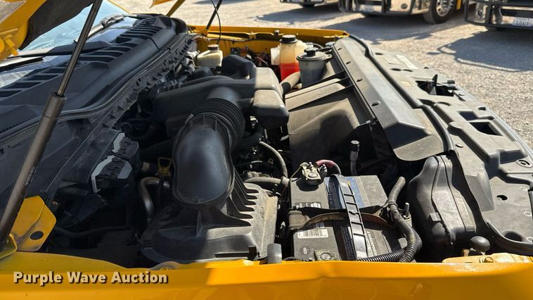 image for item EU2087 2017 Ford F350 Super Duty utility bed pickup truck