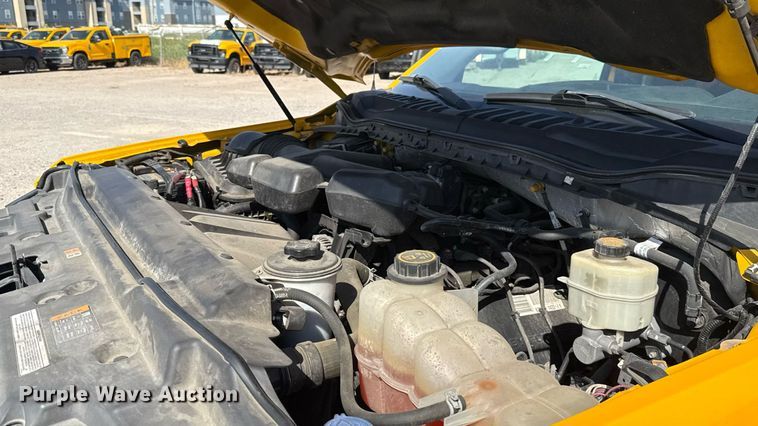 image for item EU2087 2017 Ford F350 Super Duty utility bed pickup truck