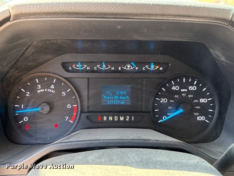 image for item EU2088 2017 Ford F350 Super Duty  utility bed pickup truck