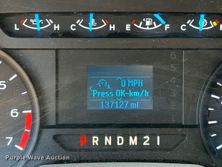 image for item EU2088 2017 Ford F350 Super Duty  utility bed pickup truck