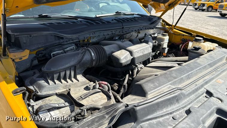 image for item EU2088 2017 Ford F350 Super Duty  utility bed pickup truck