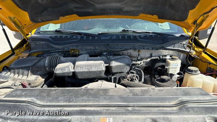 image for item EU2088 2017 Ford F350 Super Duty  utility bed pickup truck