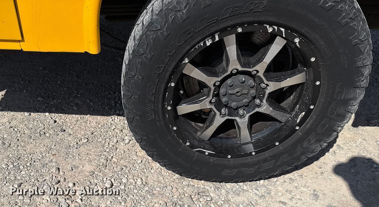 image for item EU2088 2017 Ford F350 Super Duty  utility bed pickup truck