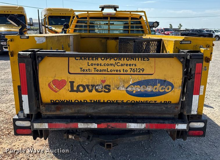 image for item EU2089 2015 Ford F350 Super Duty  utility bed pickup truck