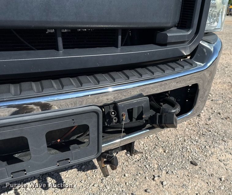 image for item EU2089 2015 Ford F350 Super Duty  utility bed pickup truck