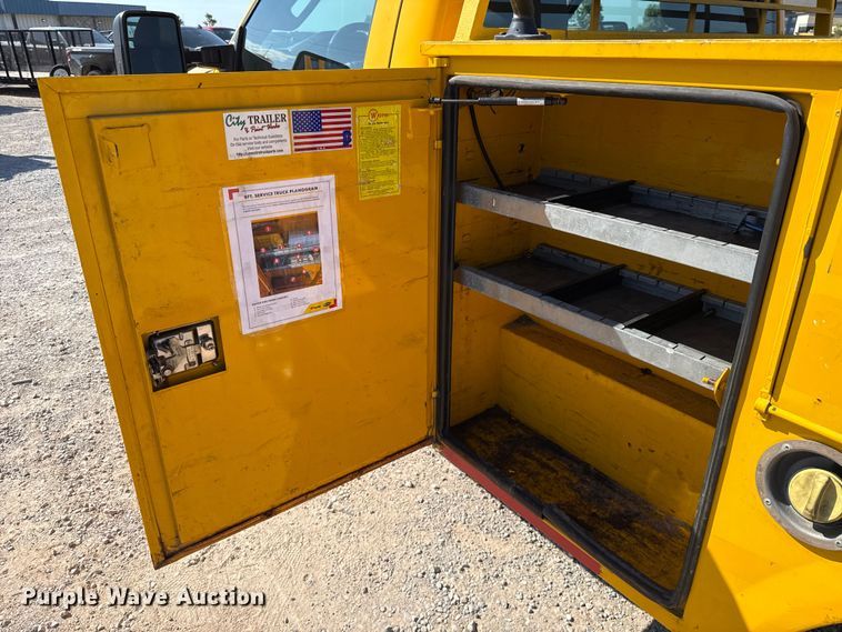 image for item EU2089 2015 Ford F350 Super Duty  utility bed pickup truck