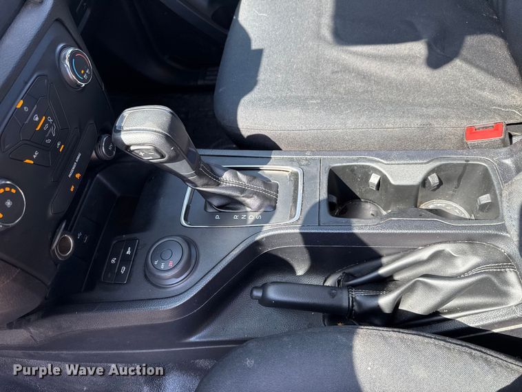 image for item EU2090 2021 Ford Ranger SuperCab utility bed pickup truck