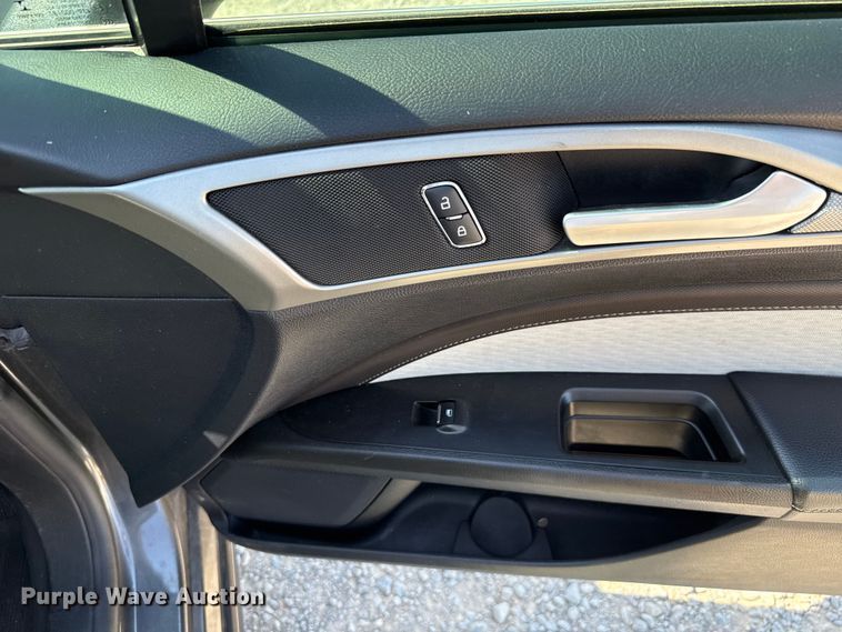 image for item EU2091 2019 Ford Fusion 