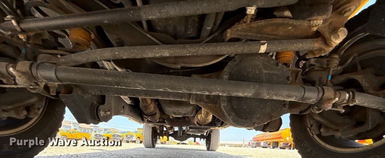 image for item EU2092 2019 Ford F350 Super Duty  utility bed pickup truck