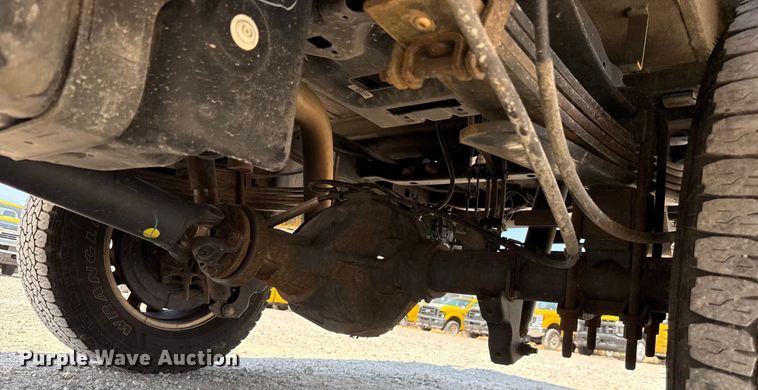 image for item EU2092 2019 Ford F350 Super Duty  utility bed pickup truck