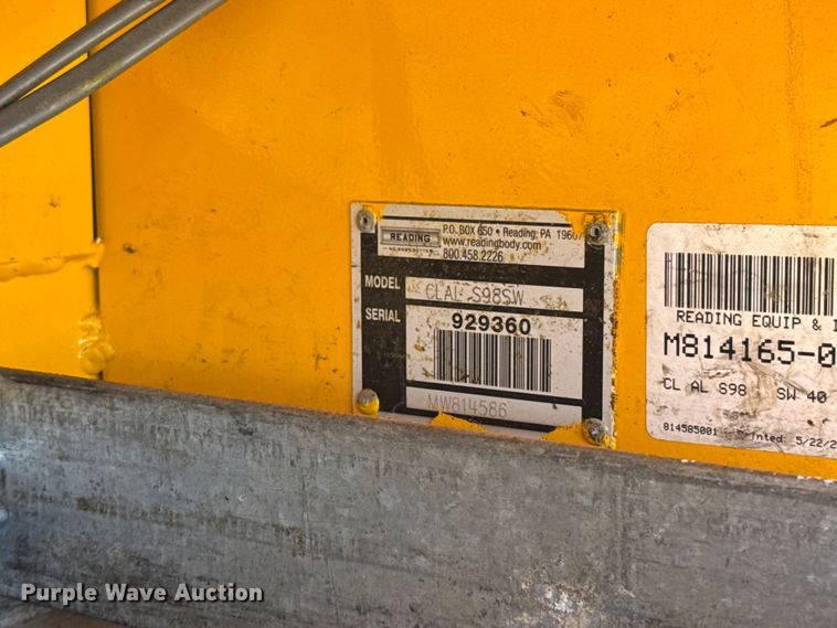 image for item EU2092 2019 Ford F350 Super Duty  utility bed pickup truck