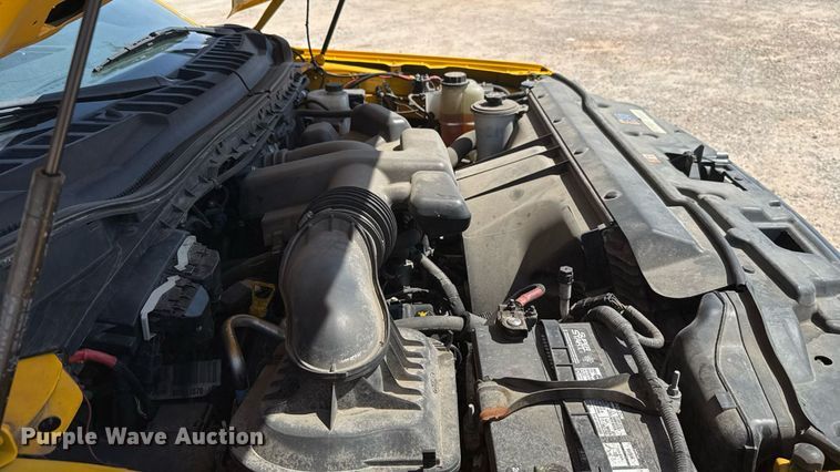 image for item EU2092 2019 Ford F350 Super Duty  utility bed pickup truck