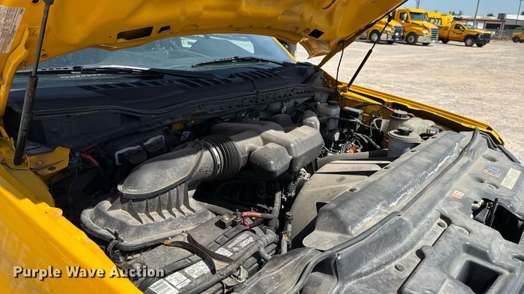 image for item EU2092 2019 Ford F350 Super Duty  utility bed pickup truck