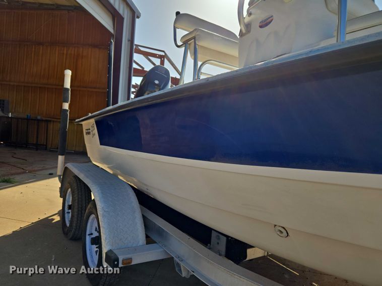 image for item EU3524 2009 Bay Master 2150 Express boat