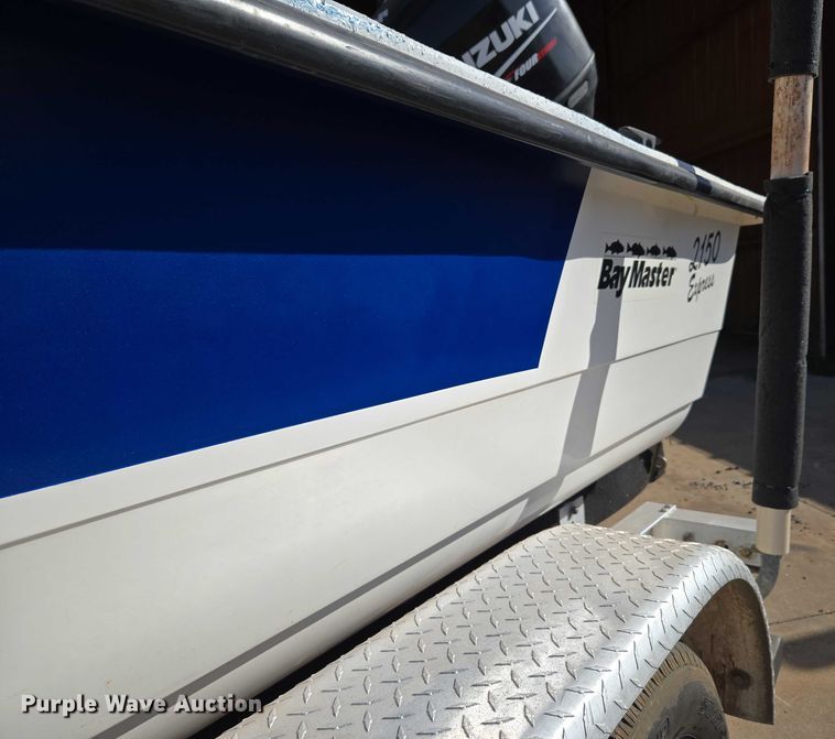 image for item EU3524 2009 Bay Master 2150 Express boat